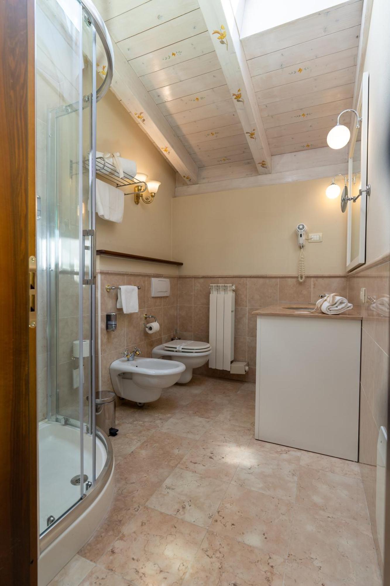 Le Muse Hotel San Bonifacio Buitenkant foto